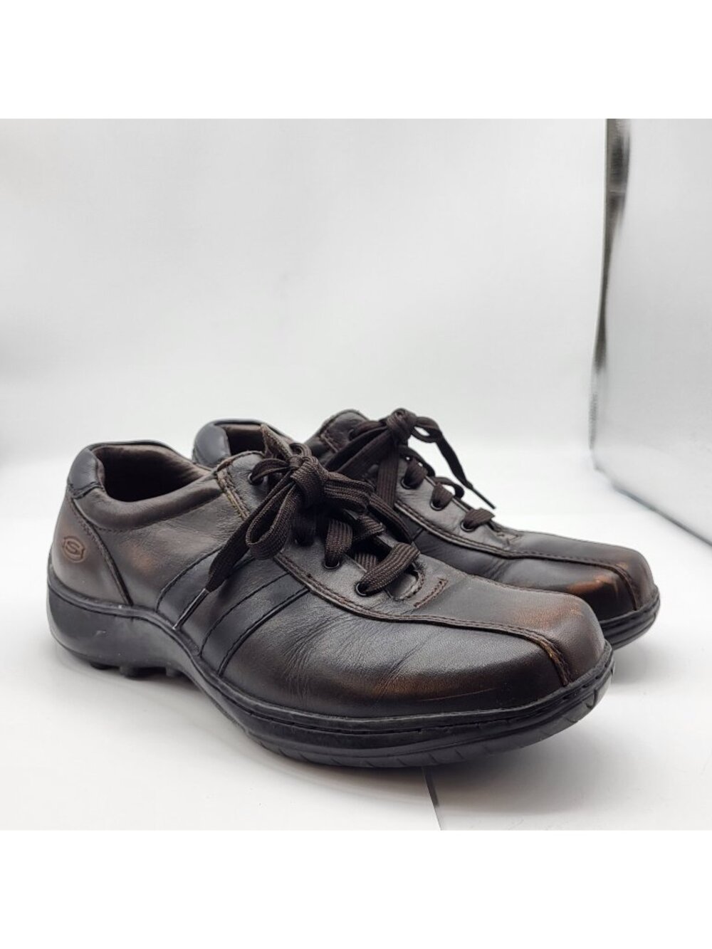 Skechers Y2K Brown Leather Lace up Walking Shoes sz 8.5 Mens